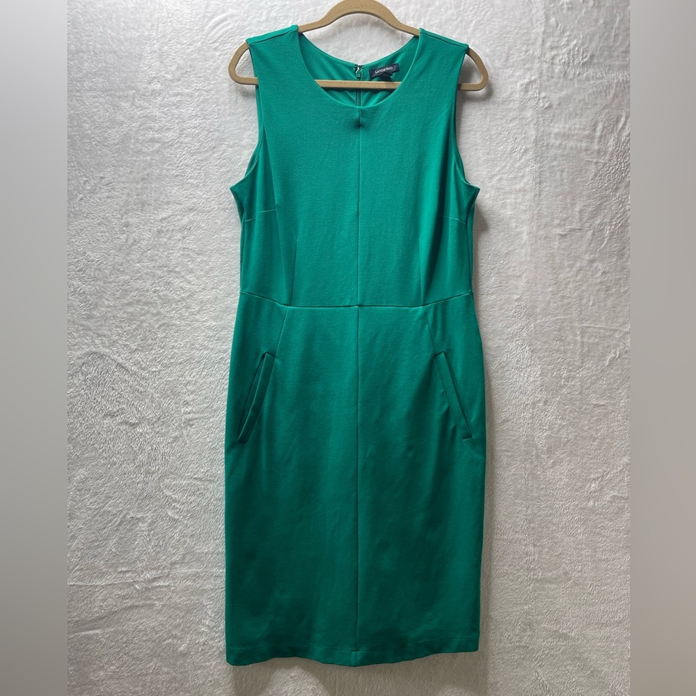 Elegant Green Sleeveless Dress
